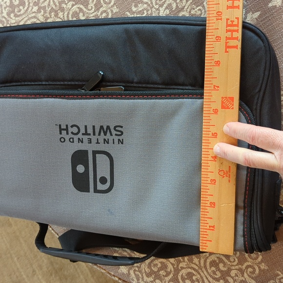 Nintendo Switch carry case - Picture 7 of 12